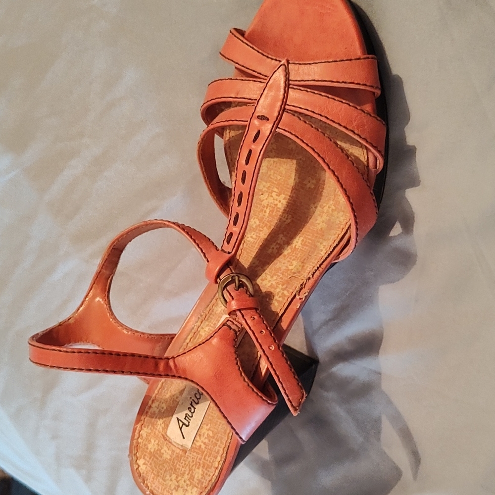 Size 9 1/2. orange/coral summer shoe